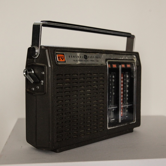 Vintage Radio GE General Electric - Picture 3 of 3